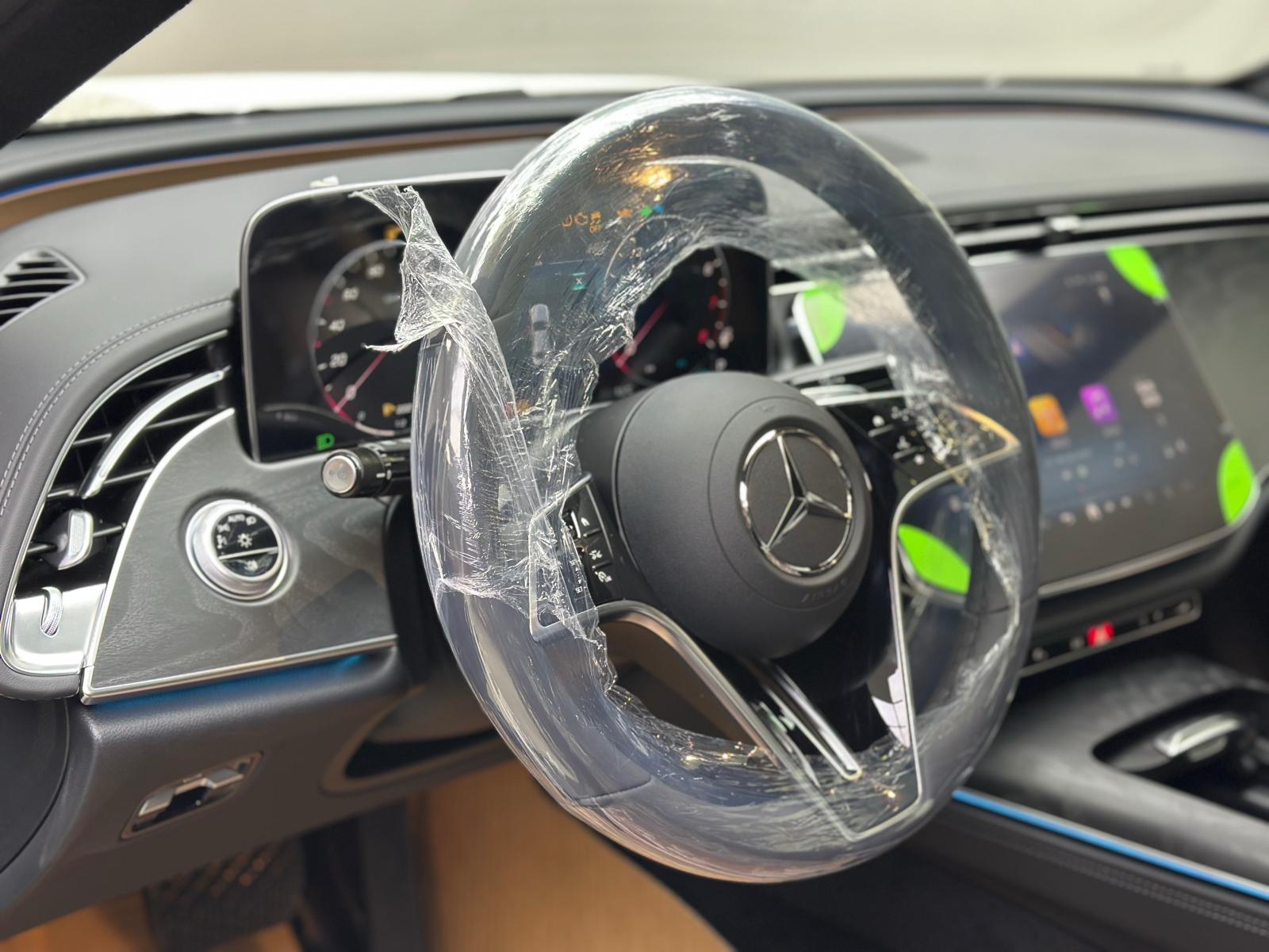 Mercedes E 200