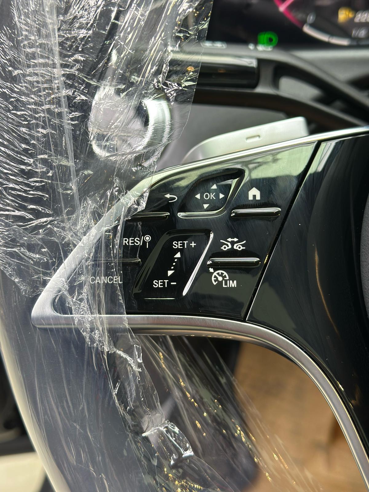 Mercedes E 200