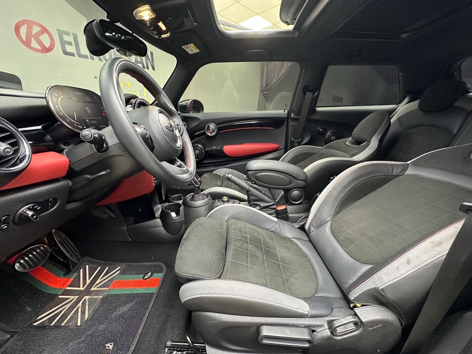 Mini Cooper John Cooper