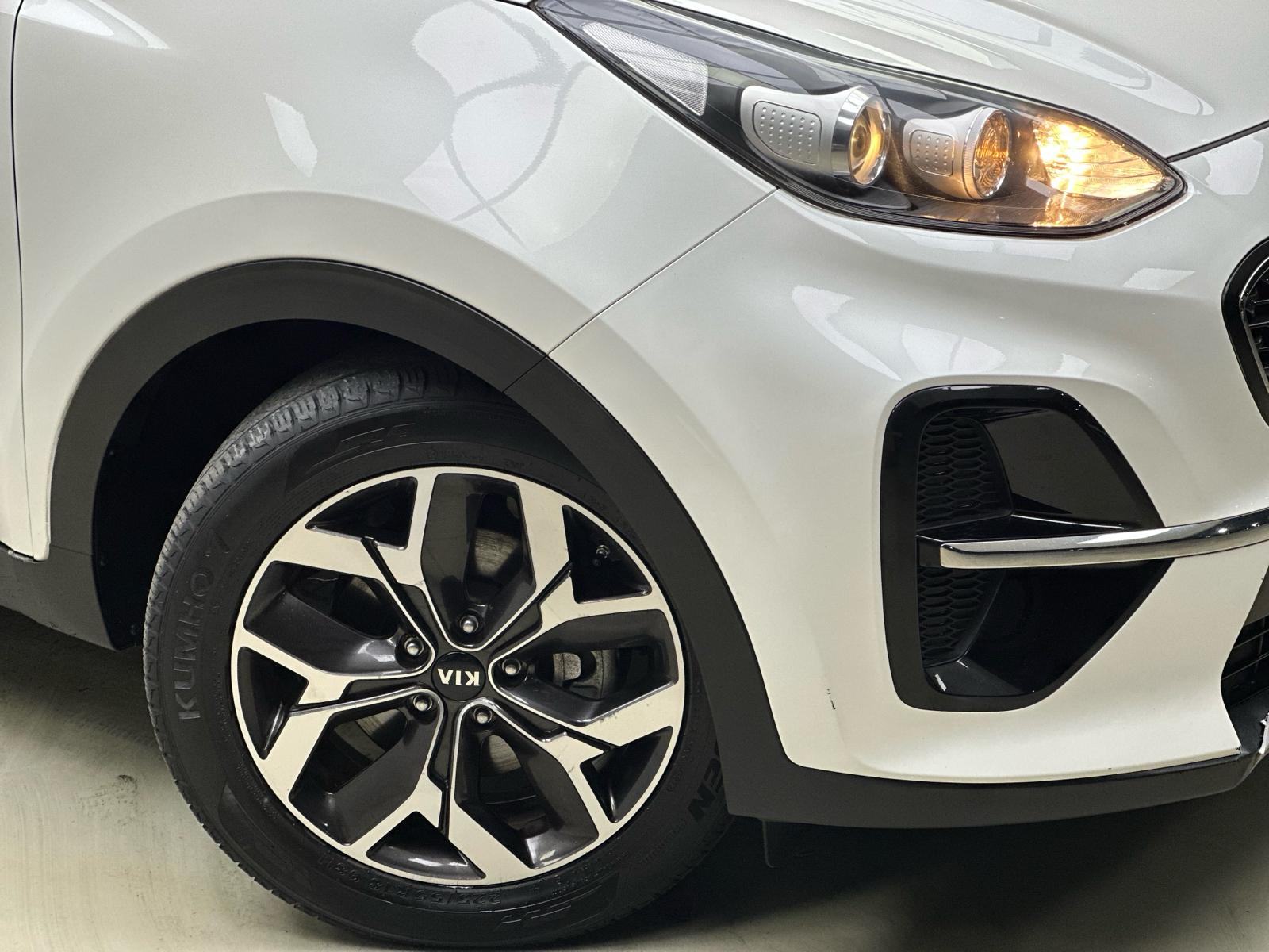 KIA- sportage