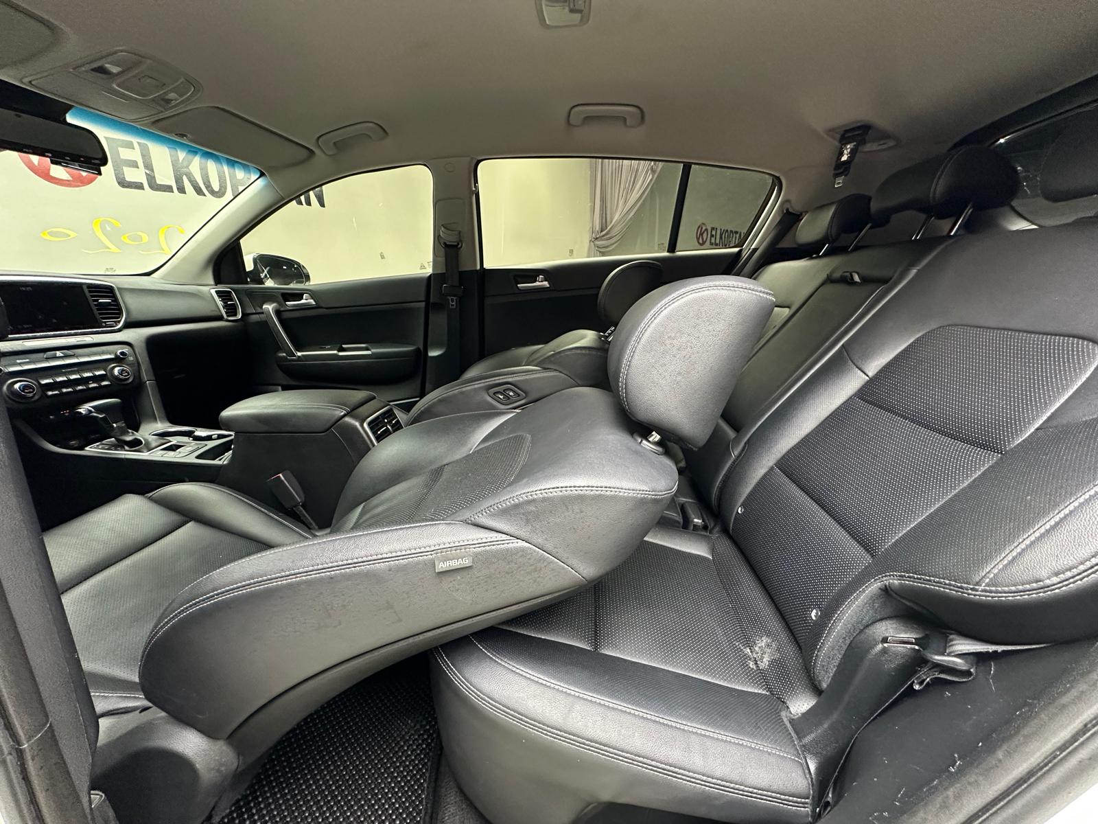 KIA- sportage