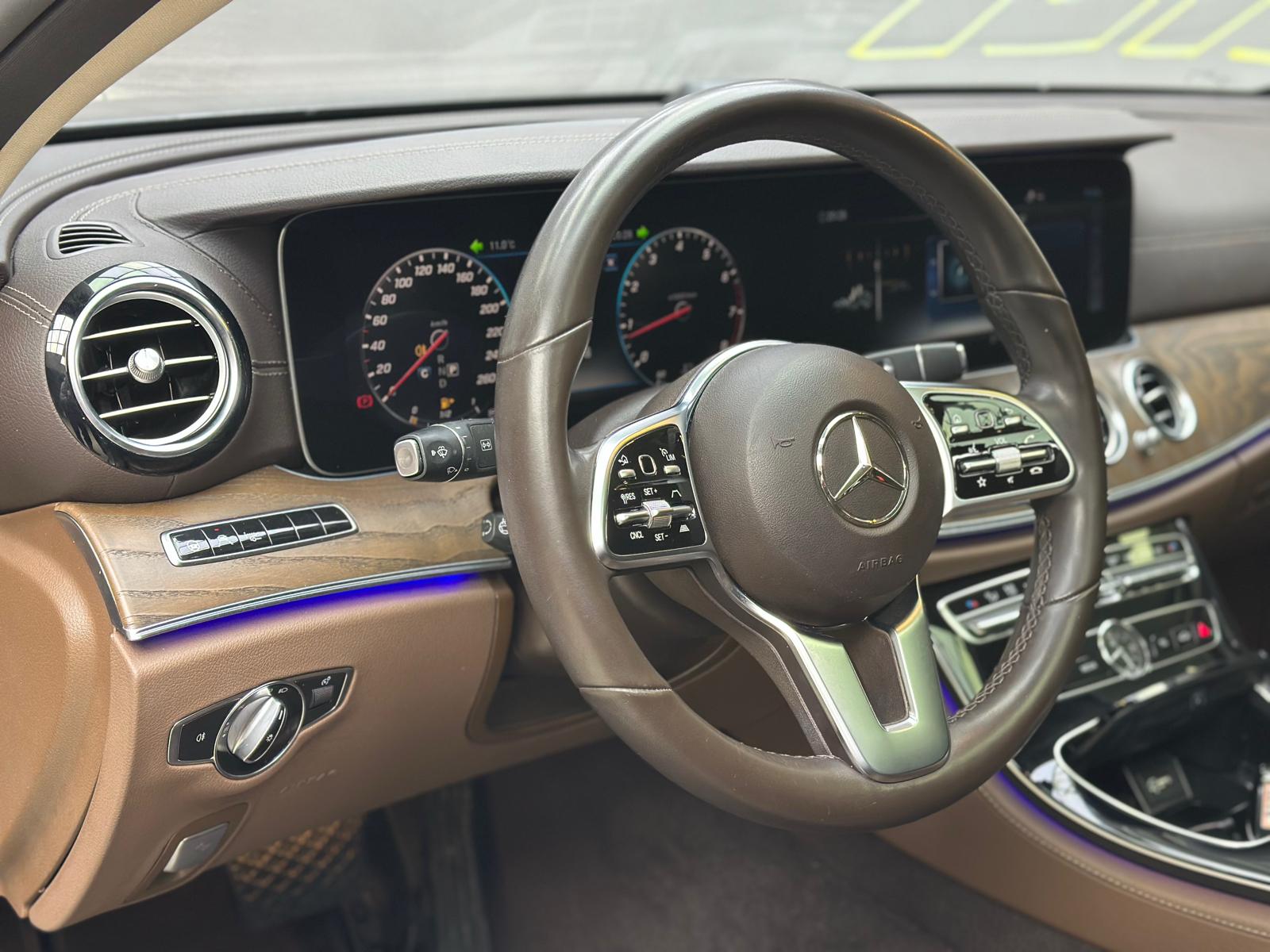 Mercedes-Benz E300