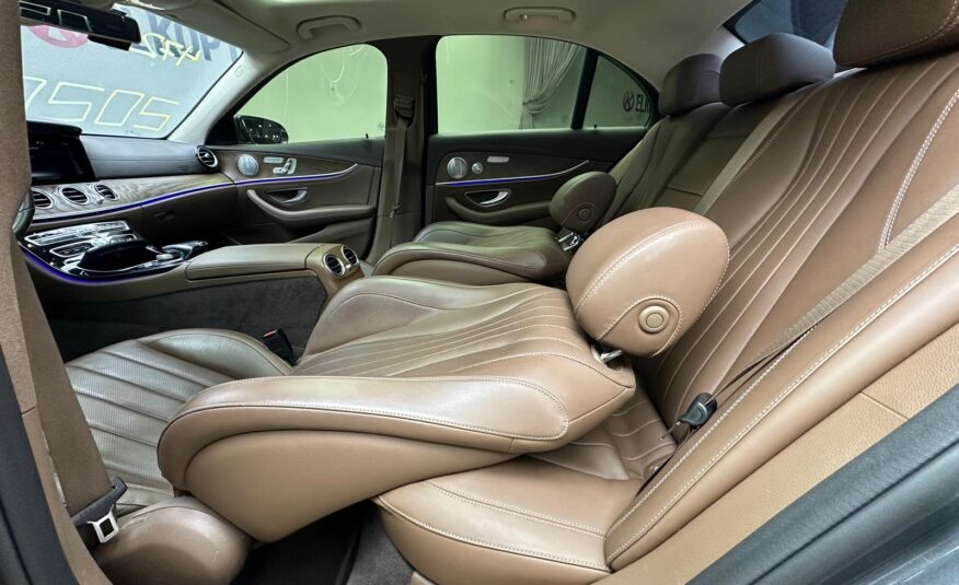 Mercedes-Benz E300