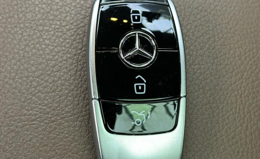 Mercedes-Benz E300