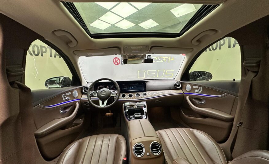 Mercedes-Benz E300