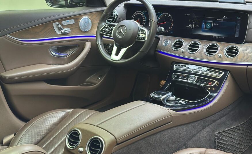 Mercedes-Benz E300