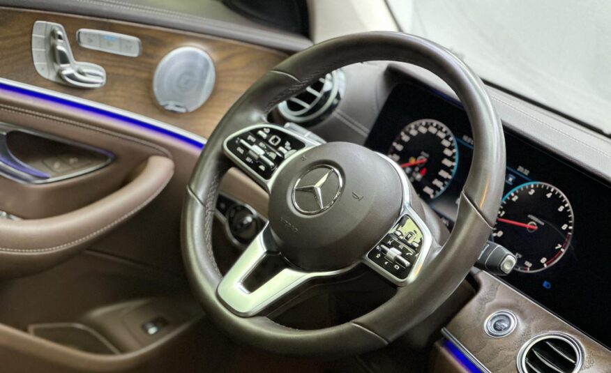 Mercedes-Benz E300