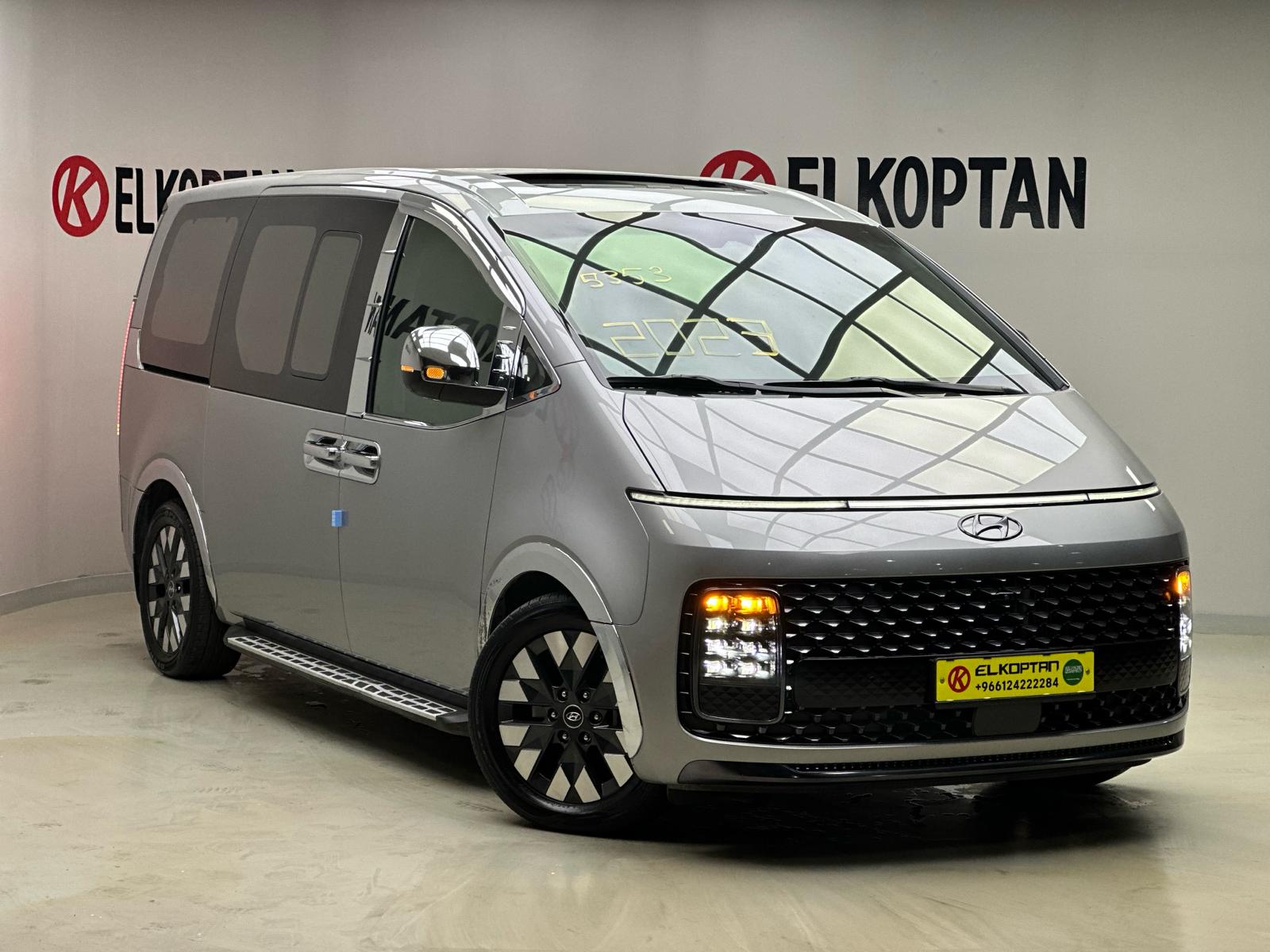 Hyundai Staria