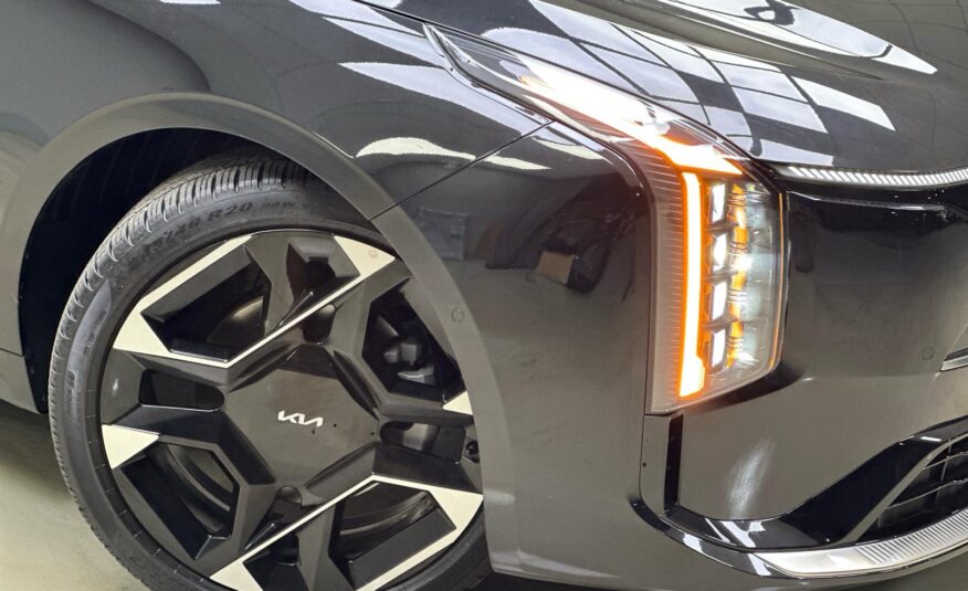 KIA- K8