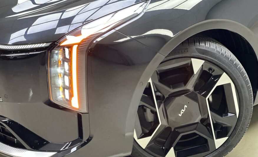 KIA- K8