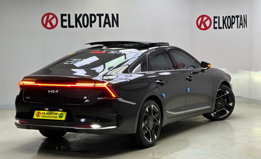 KIA- K8