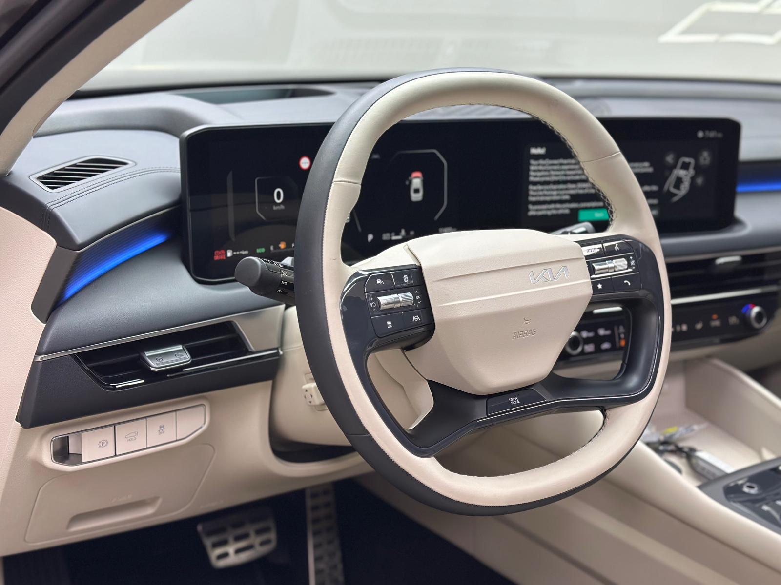 KIA- K8