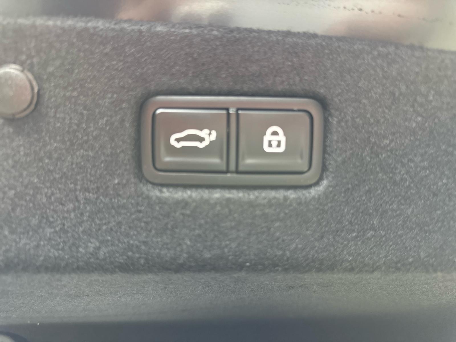 KIA- K8