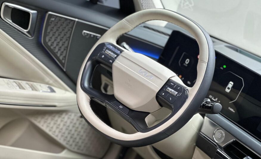 KIA- K8