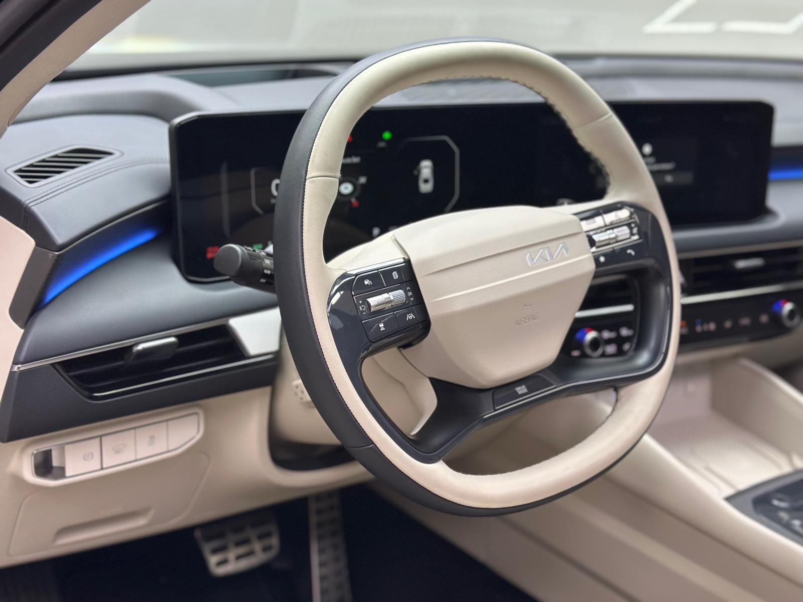 KIA- K8