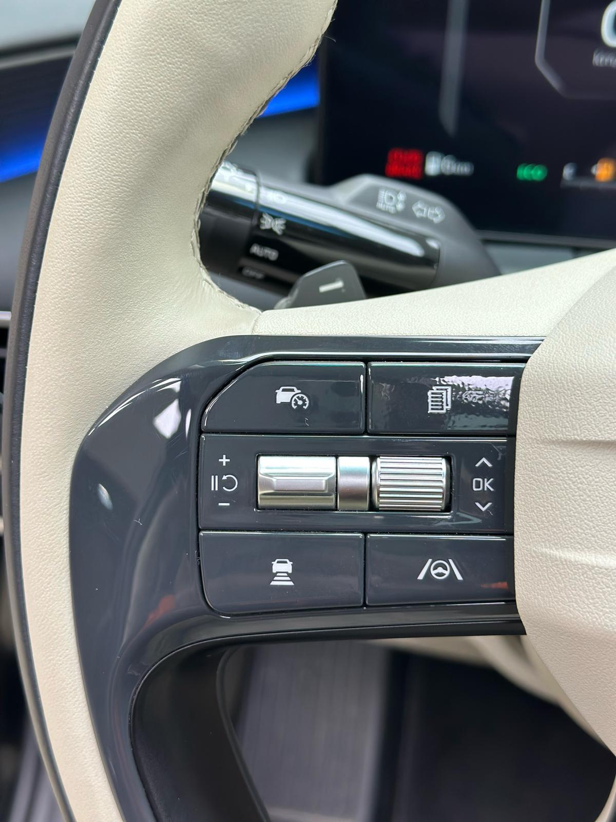 KIA- K8