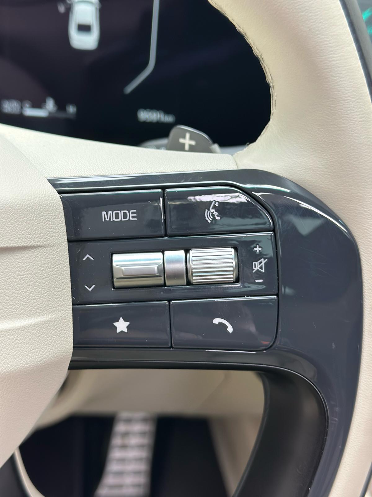 KIA- K8