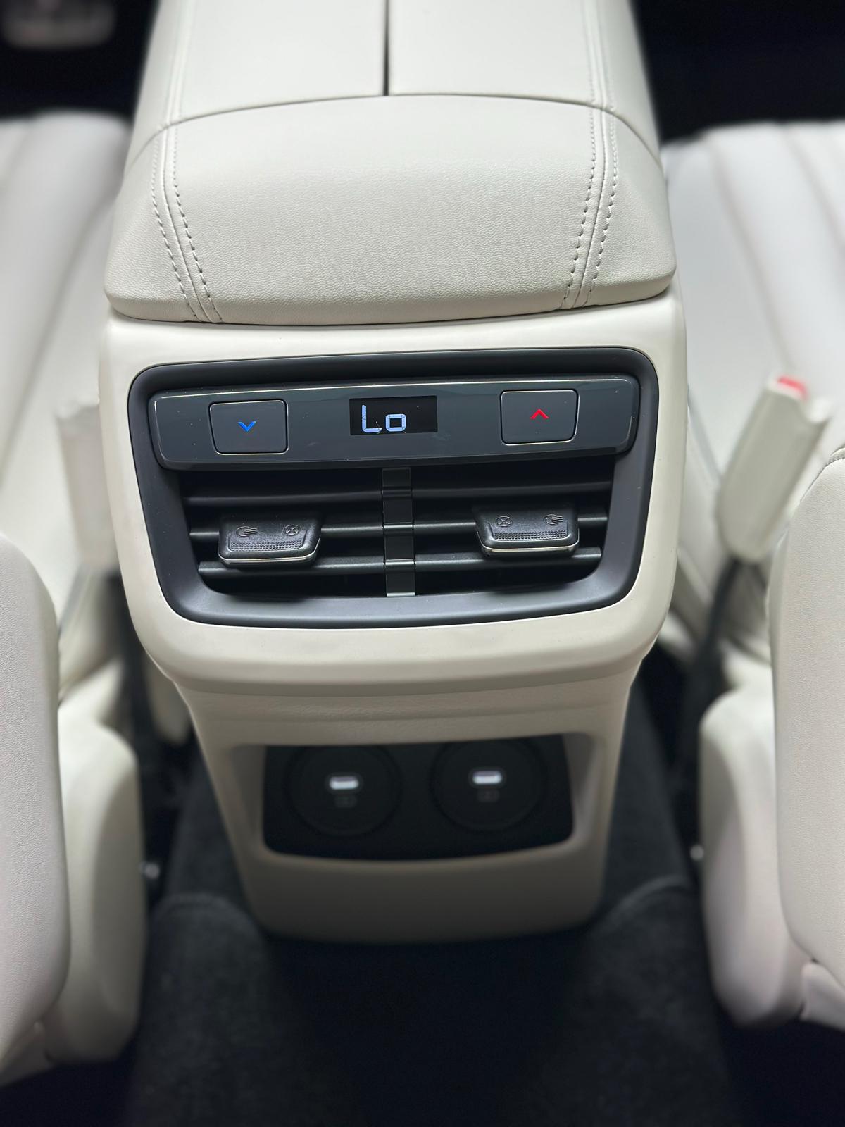 KIA- K8
