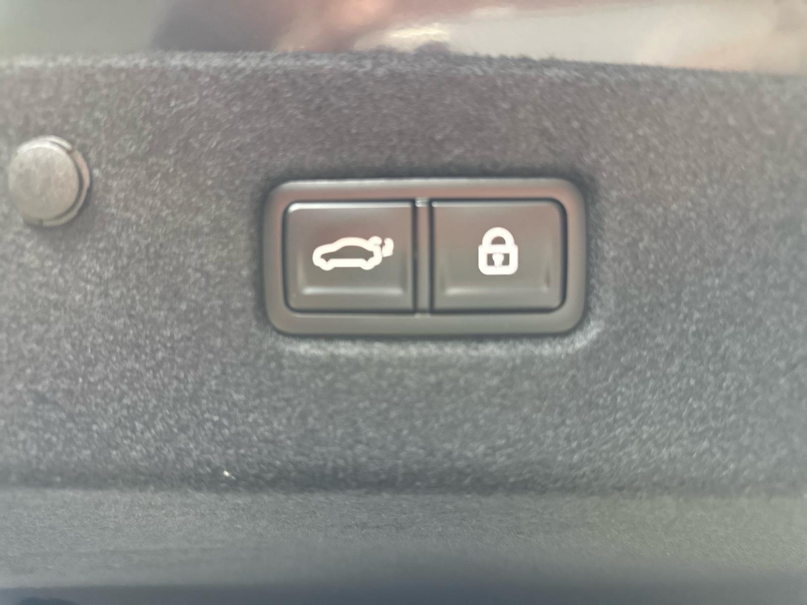 KIA- K8