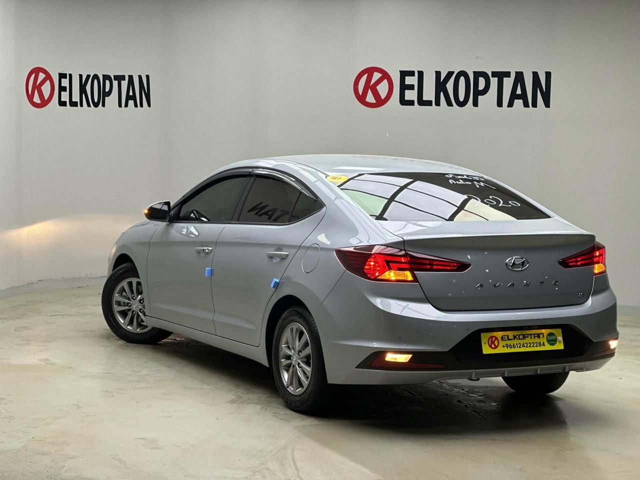 Hyundai Avante AD