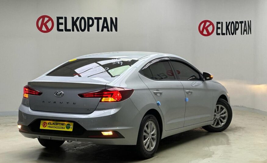 Hyundai Avante AD