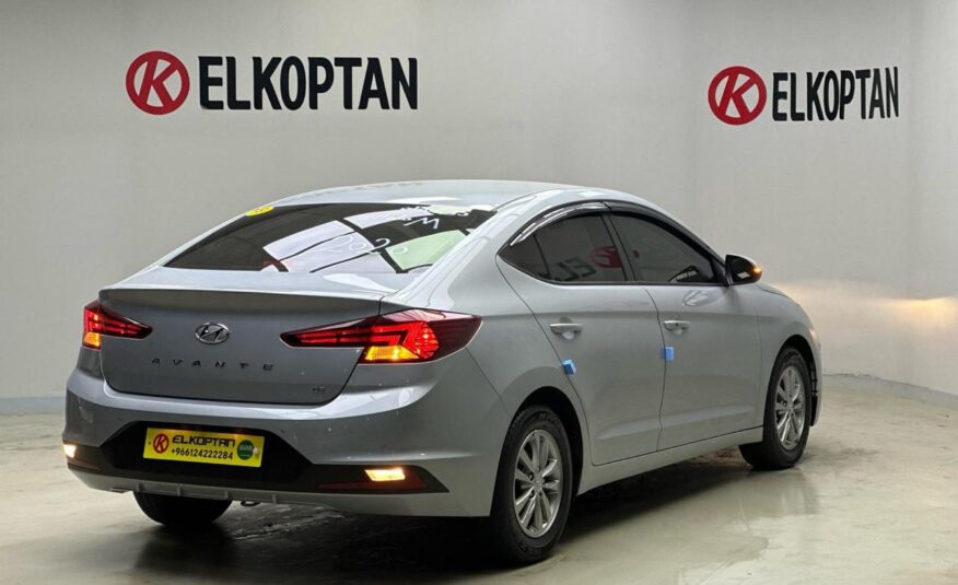 Hyundai Avante AD