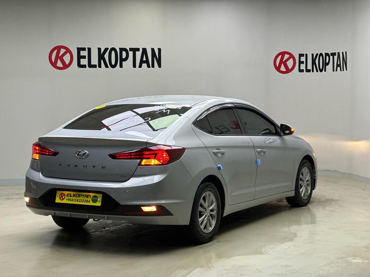 Hyundai Avante AD