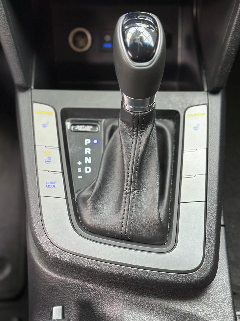Hyundai Avante AD