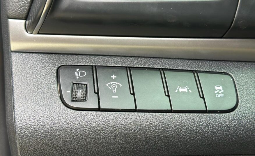Hyundai Avante AD