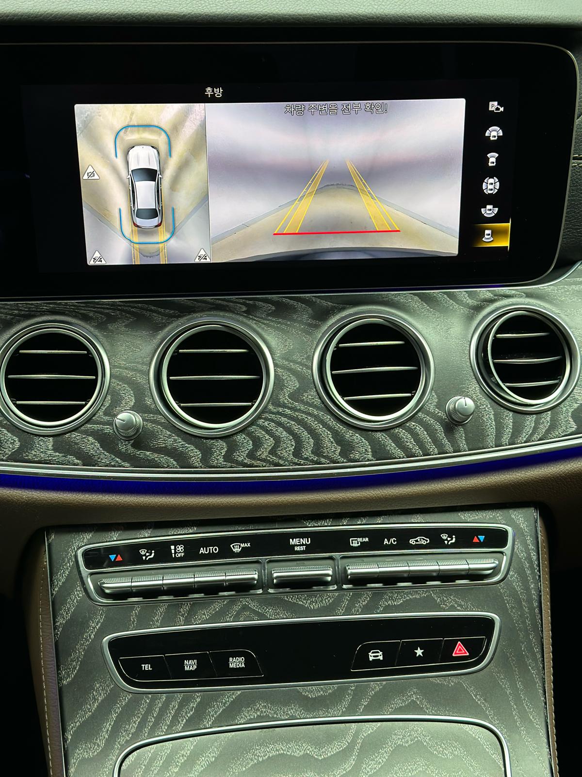 Mercedes E350